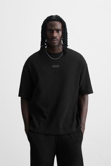 VERTICAL TEXTURE T-SHIRT - Black by Zara - Image 1