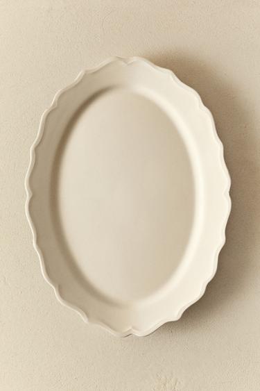 EARTHENWARE SERVING DISH WITH RAISED-DESIGN EDGE - Ecru by Zara - Image 5