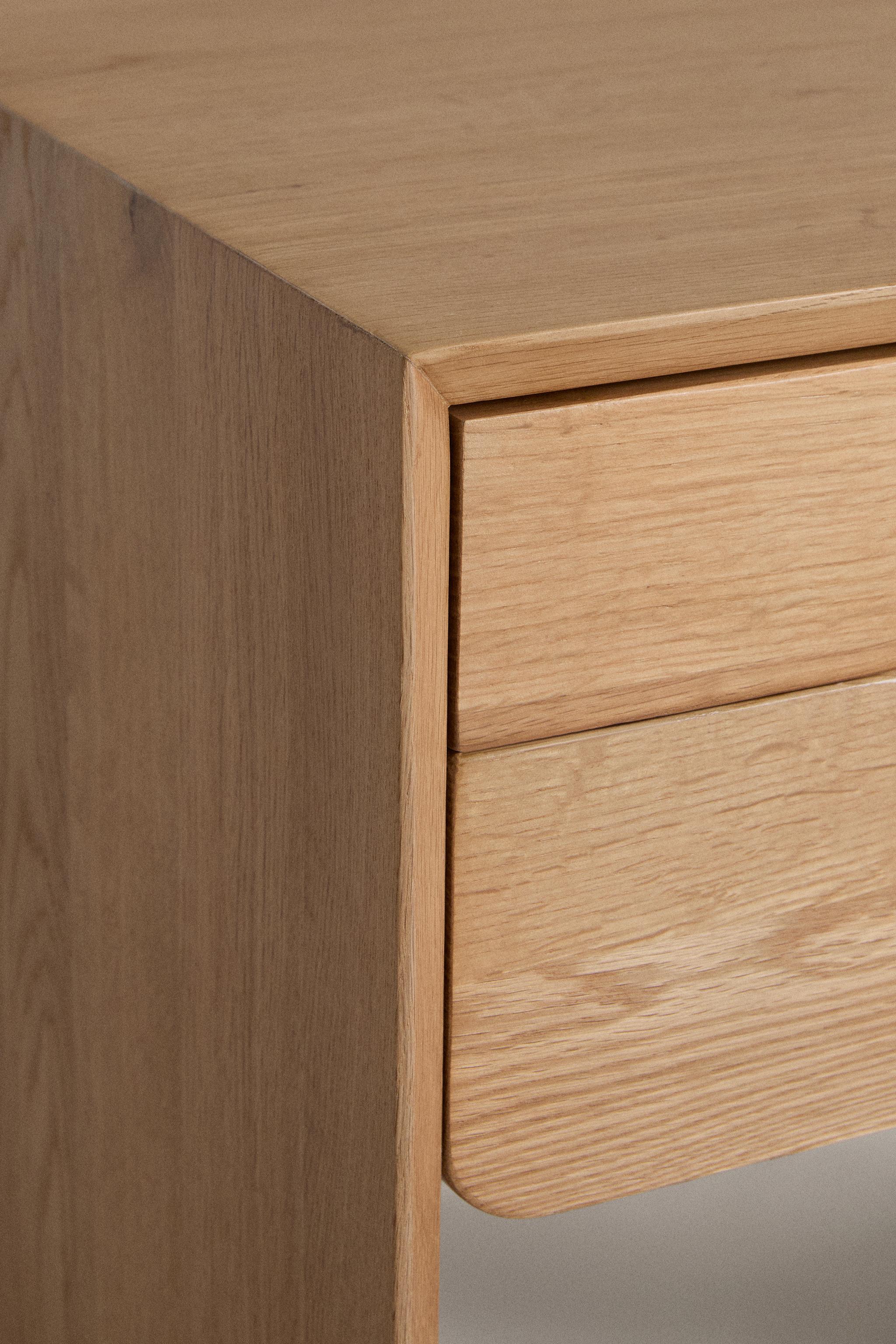 OAK WOOD BEDSIDE TABLE