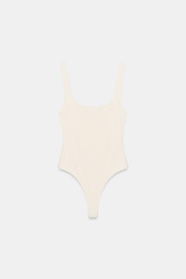 BODY ÉLASTIQUE À ENCOLURE CARRÉE - Écru de Zara