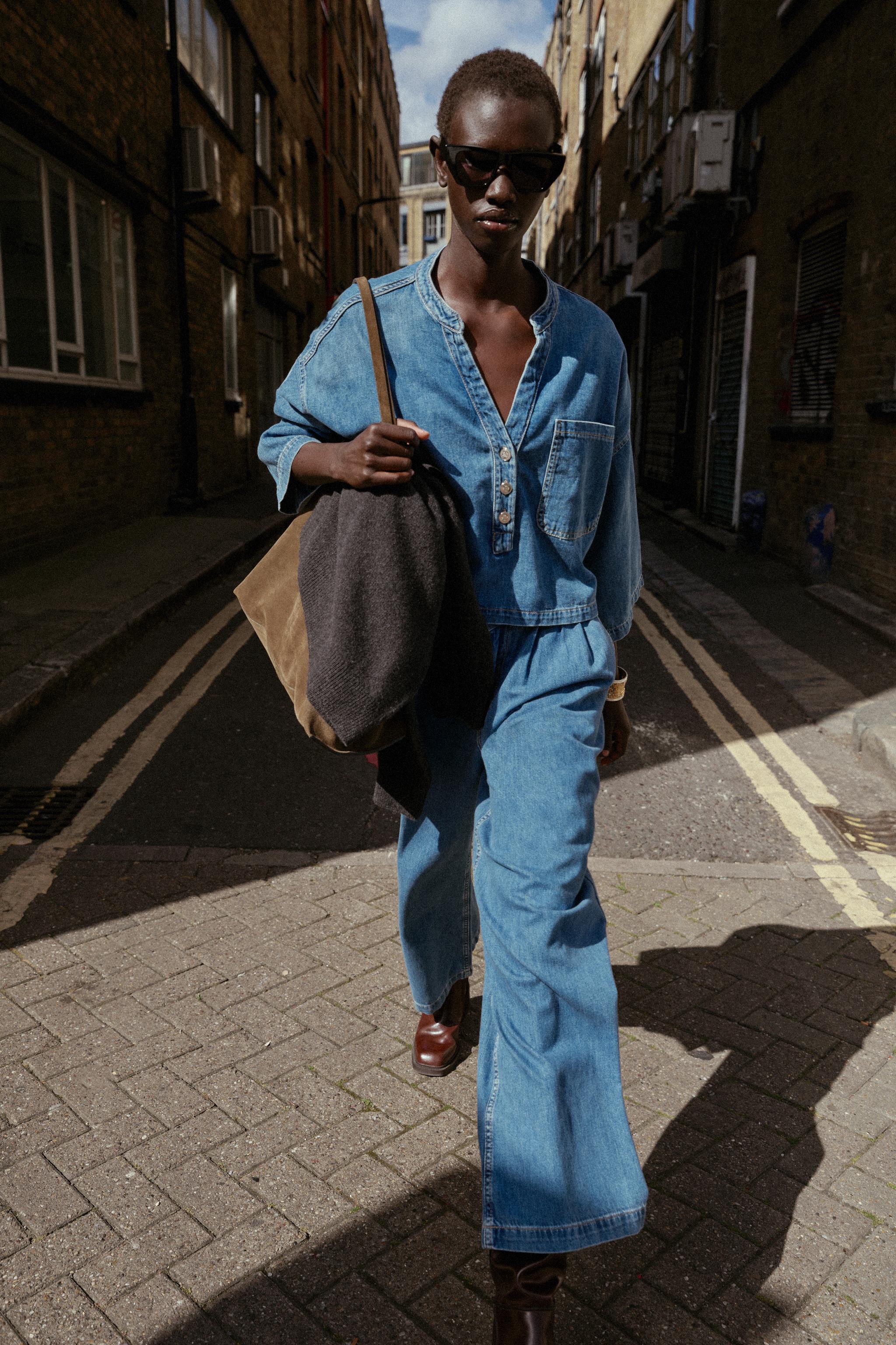 Z1975 MID-WAIST WIDE-LEG JEANS