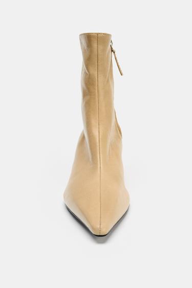 BOTTINES À TALONS EN CUIR - Beige de Zara - Image 5