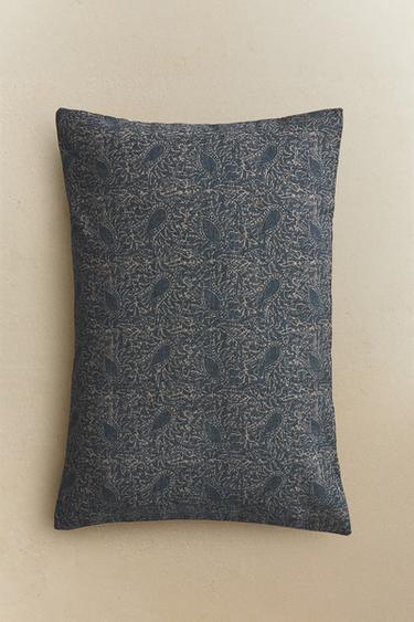 PAISLEY PRINT CUSHION COVER - Blue by Zara