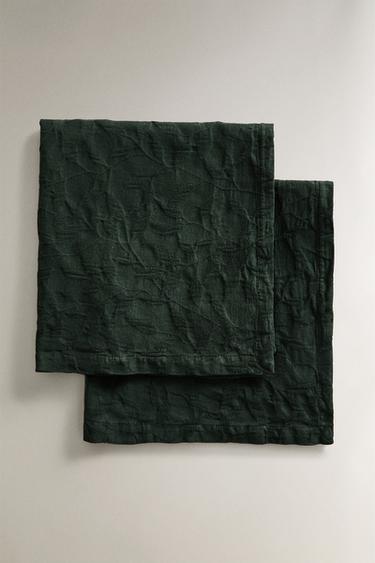 PACK OF JACQUARD CHRISTMAS BRANCH NAPKINS (PACK OF 2) - Green by Zara - Image 0