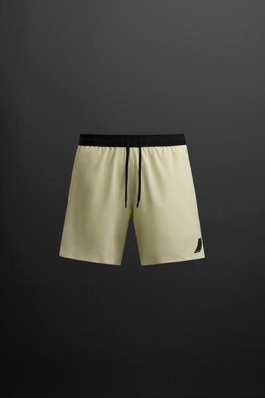 PERUSMALLISET TREENISHORTSIT - Yellow Zaralta