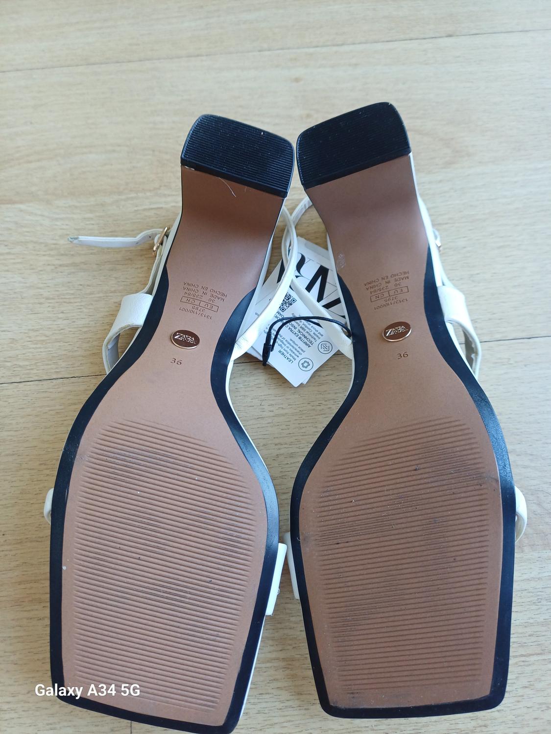 WIDE HEEL LEATHER SANDAL - Image 3
