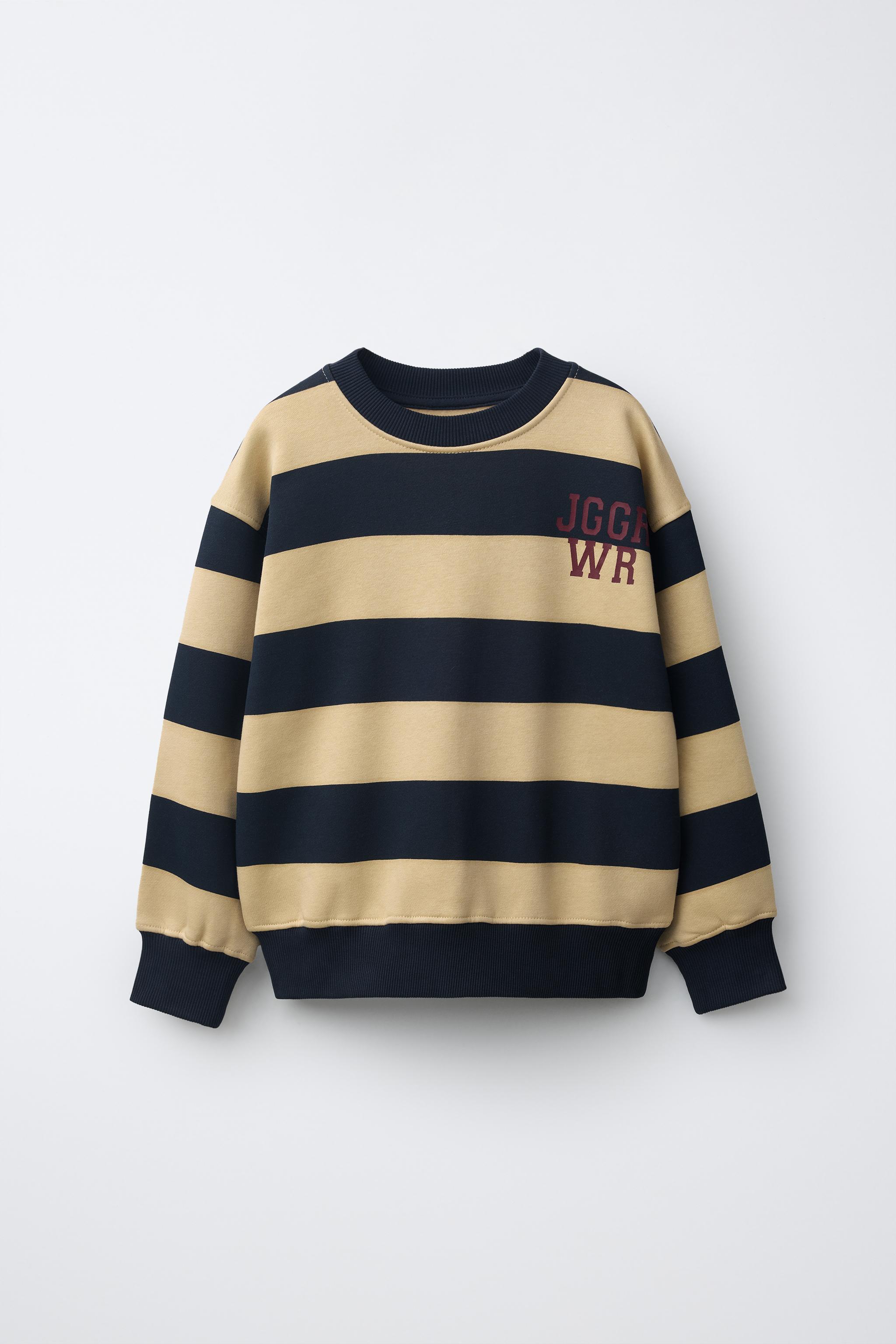 STRIPED NUMBER PATCH SWEATSHIRT