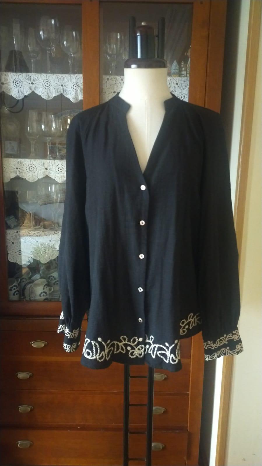BLOUSE WITH COMBINED EMBROIDERY - Image 2