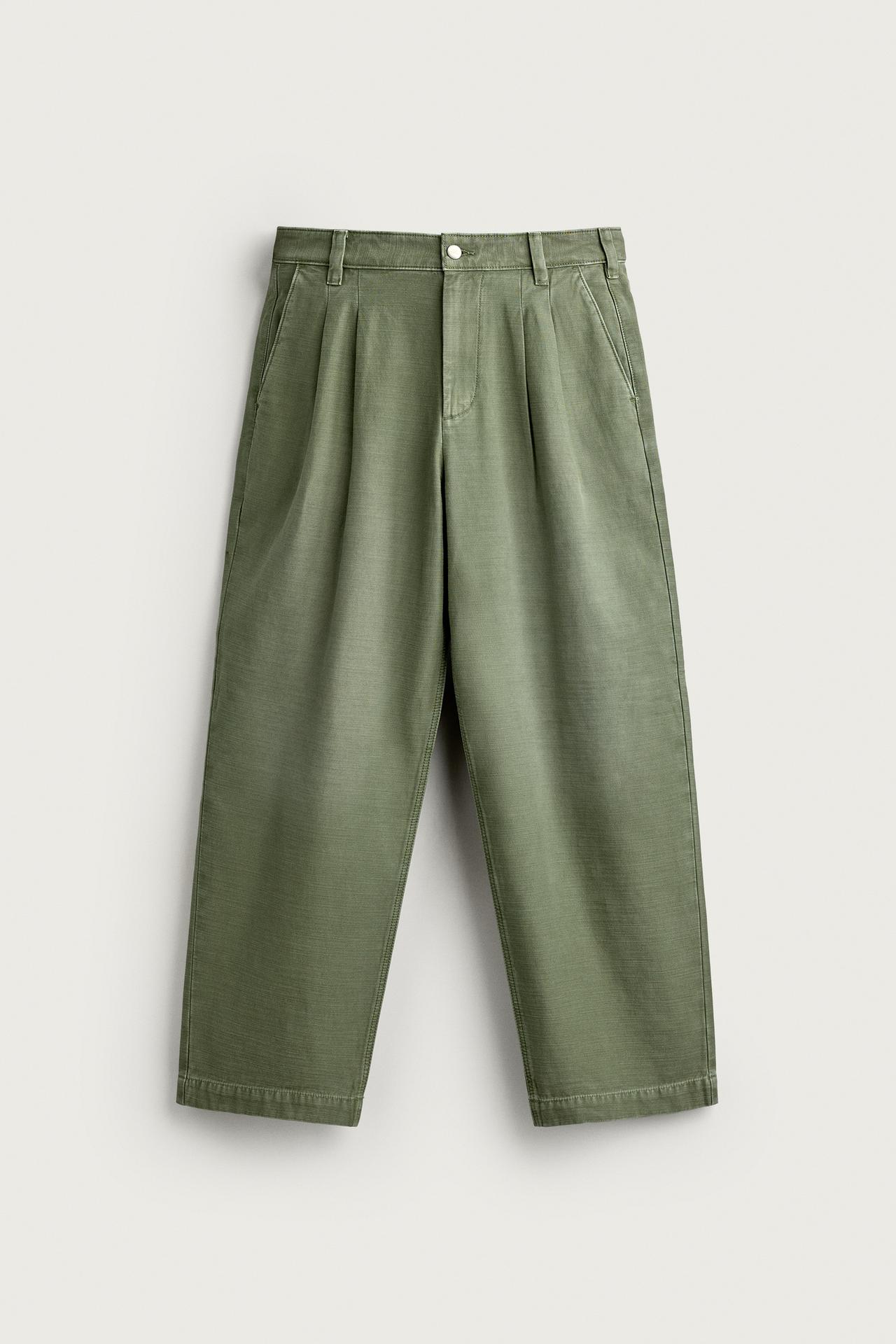 BAGGY FIT PLEATED CHINO PANTS — Mid-green
