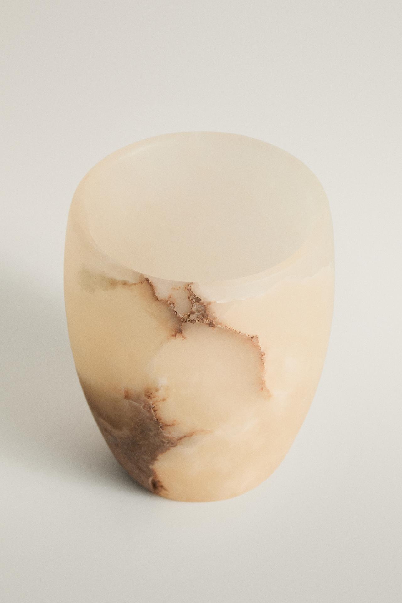 ALABASTER TOOTHBRUSH TUMBLER — Beige