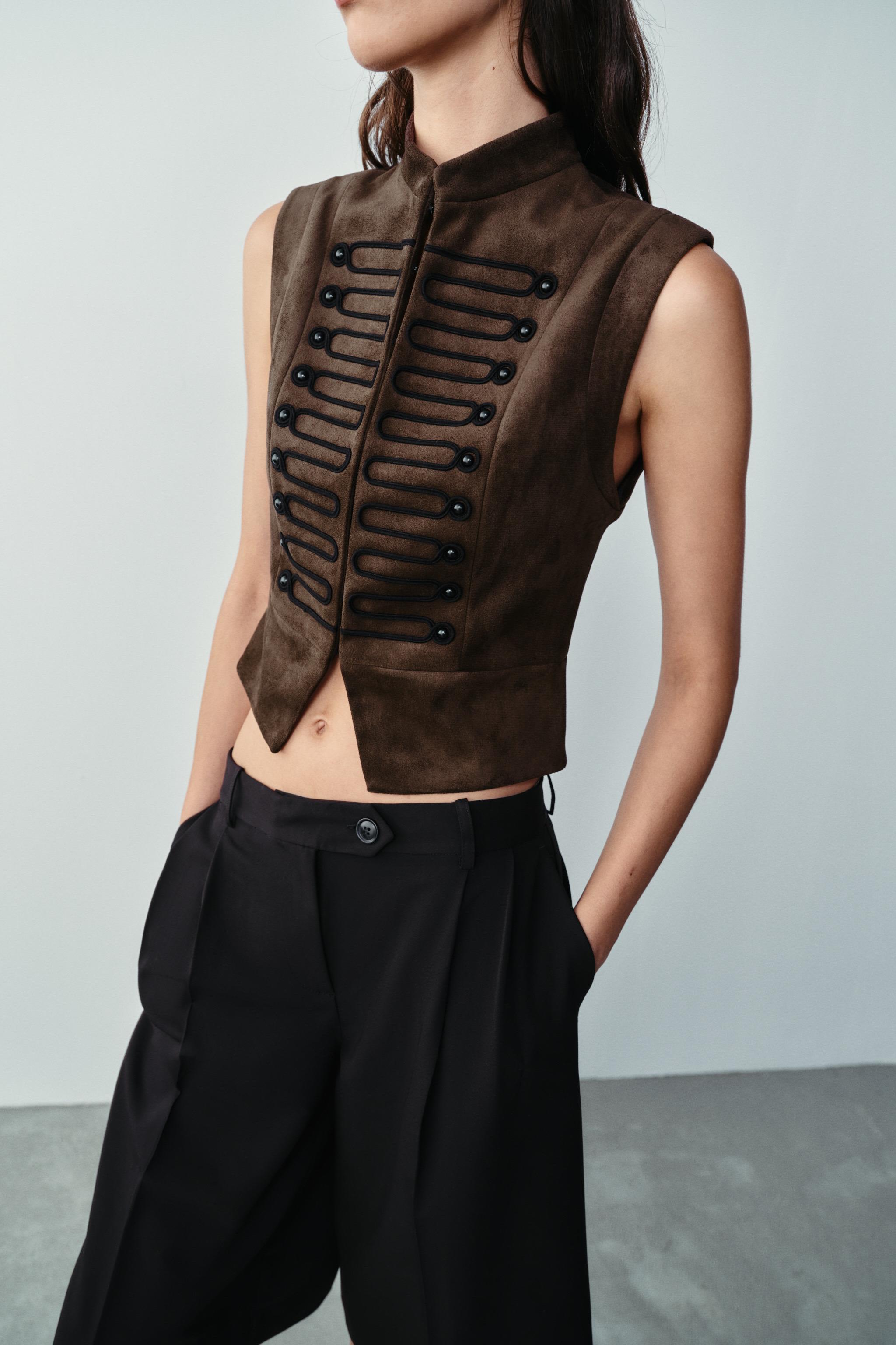 Zara FAUX SUEDE FROG FASTENING VEST — фото 3