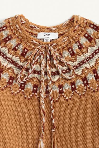 PONCHO JACQUARD EN MAILLE 100 % LAINE ÉDITION LIMITÉE - Camel clair de Zara - Image 6