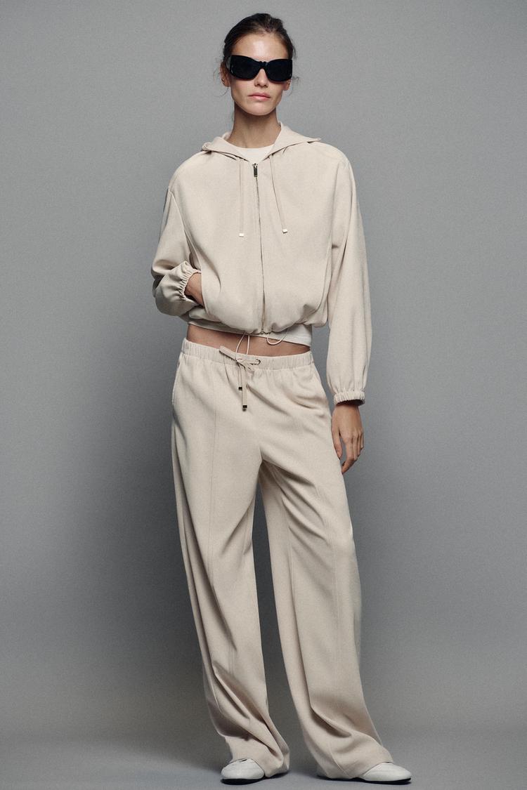 Chaqueta bomber capucha