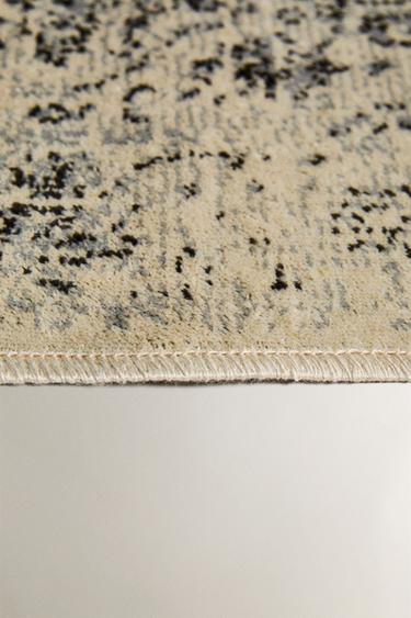 VINTAGE-EFFECT RUG - Beige by Zara - Image 2