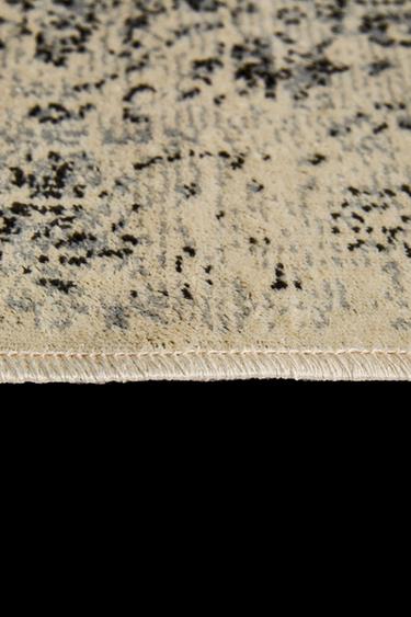 VINTAGE-EFFECT RUG - Beige by Zara