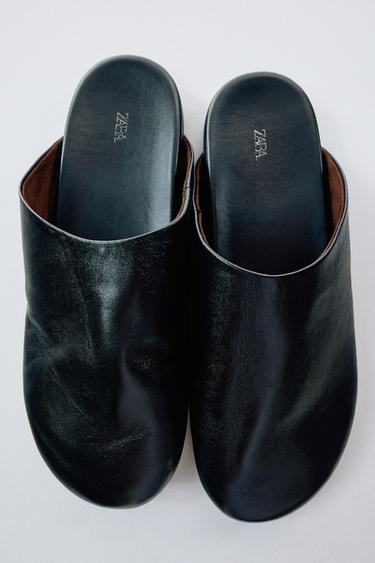 MULE PLANO PIEL - Negro de Zara