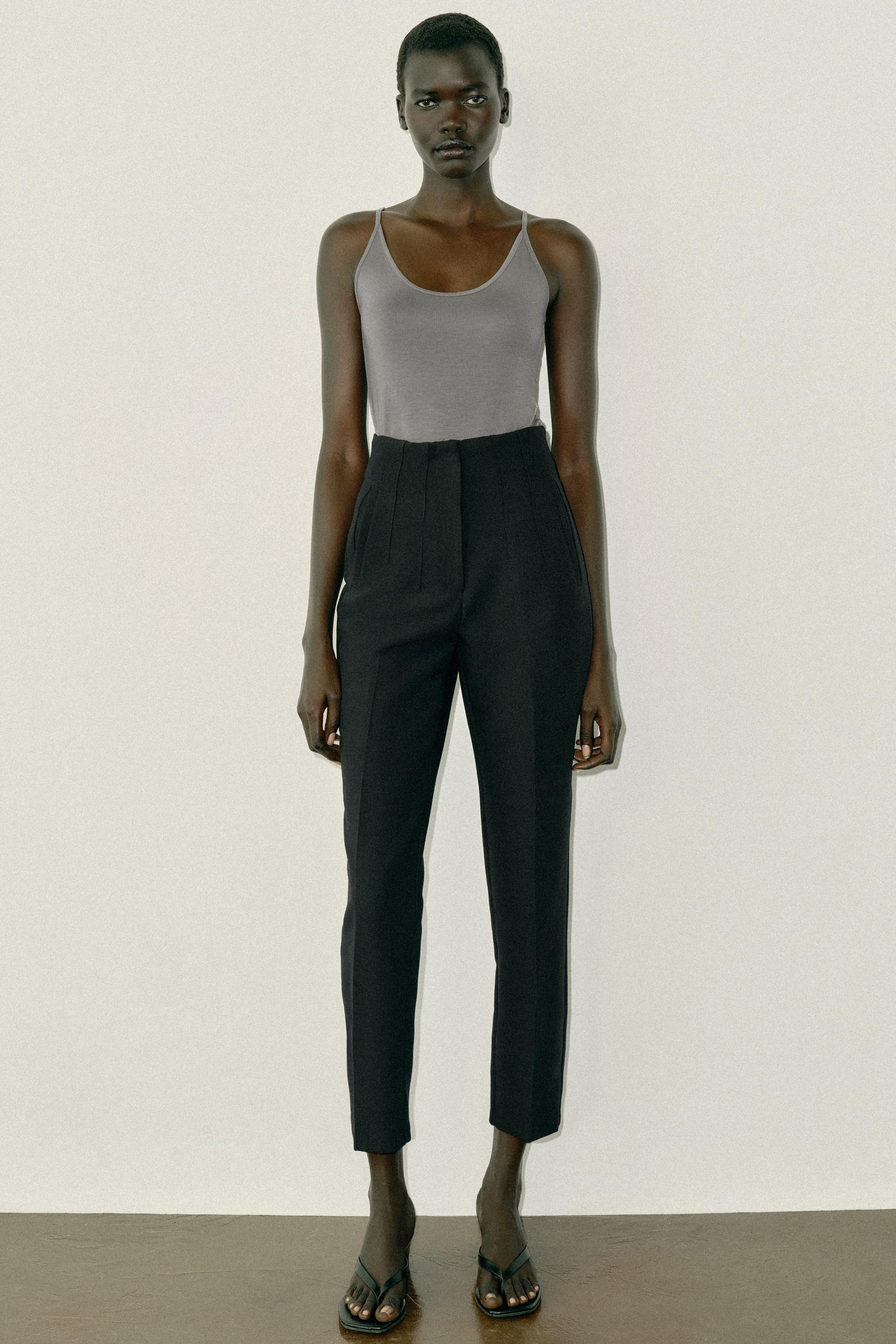 HIGH-WAISTED PANTS