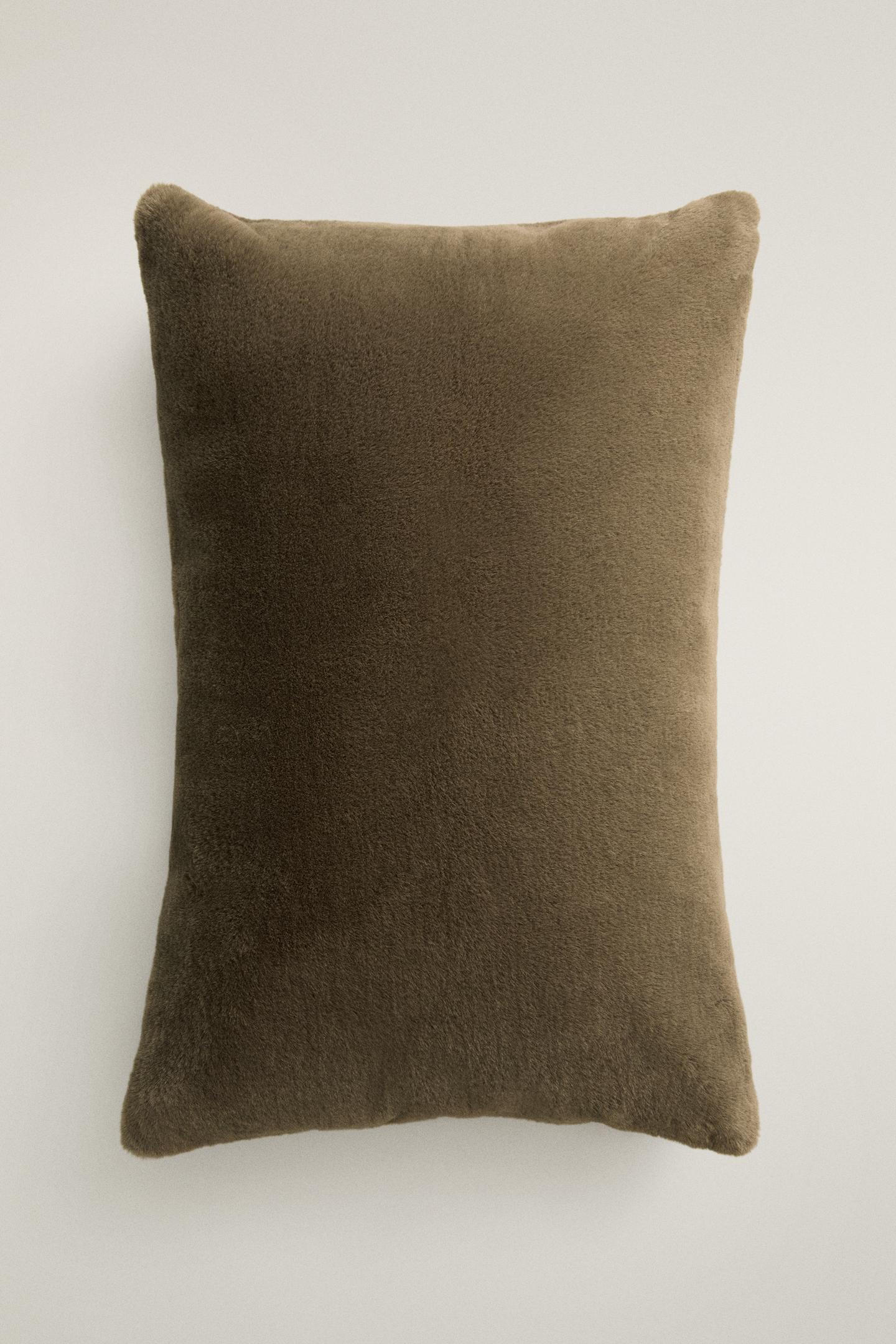 Женская подушка Zara Solid Short Fur Throw Pillow Cover, цвет: Зелёный — фото 3