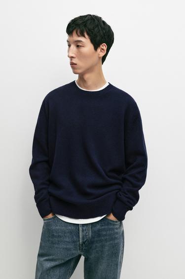 100% wool knit sweater with round neck — 452 2