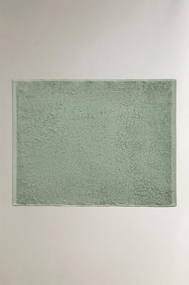 NON-SLIP PLAIN BATH MAT - Green / Blue by Zara