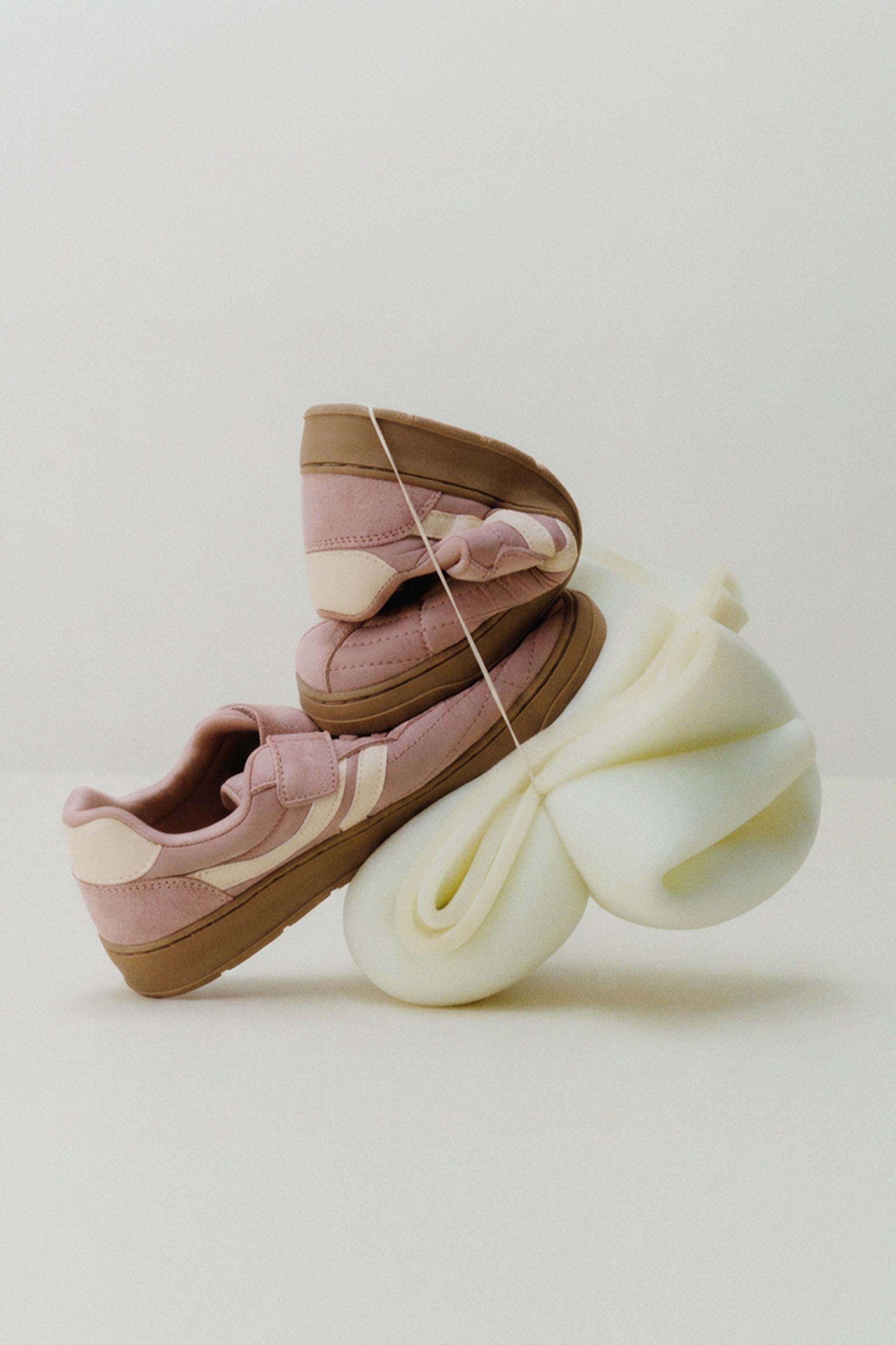 BAREFOOT SNEAKERS — Pink