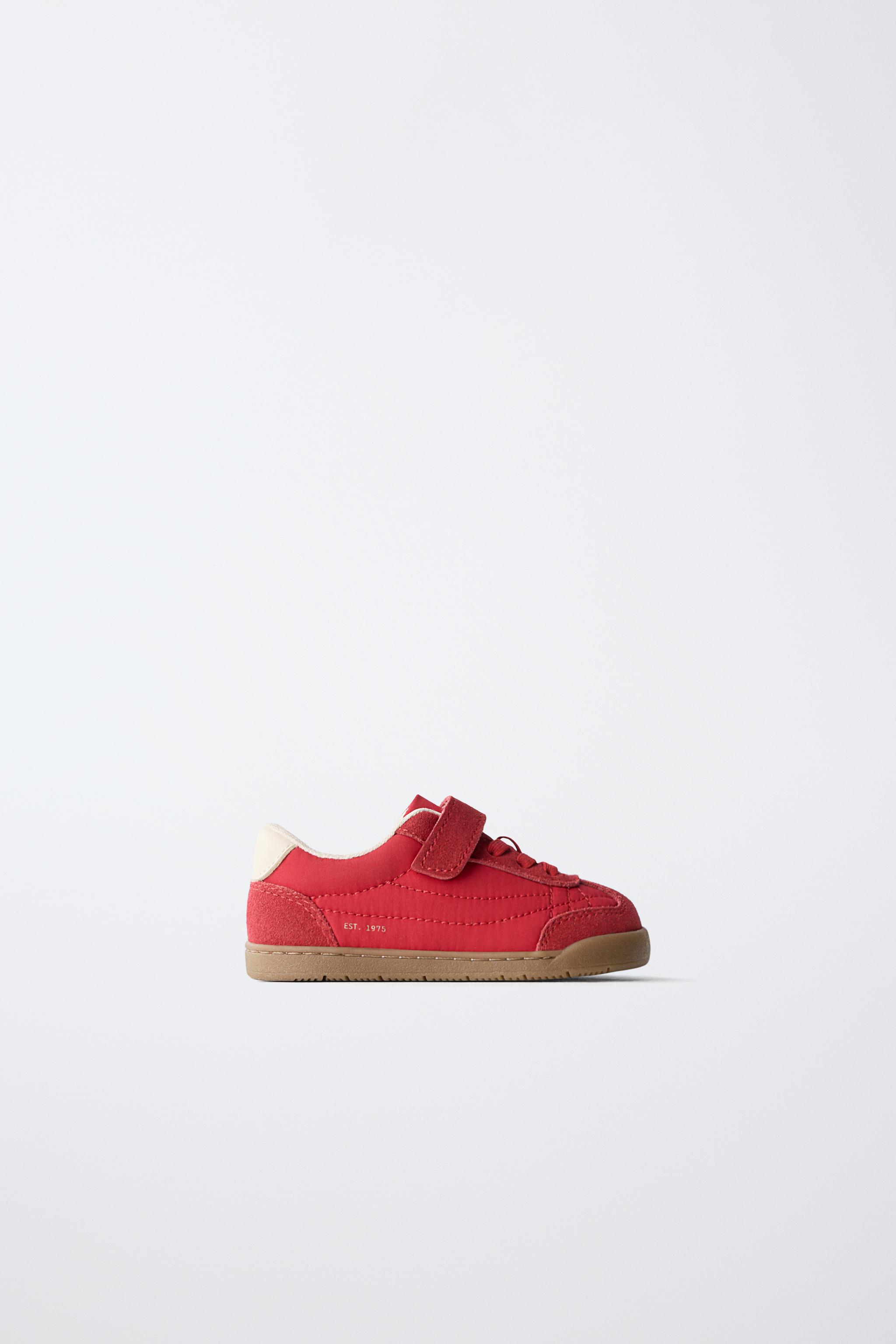 RETRO BAREFOOT SNEAKERS — Red