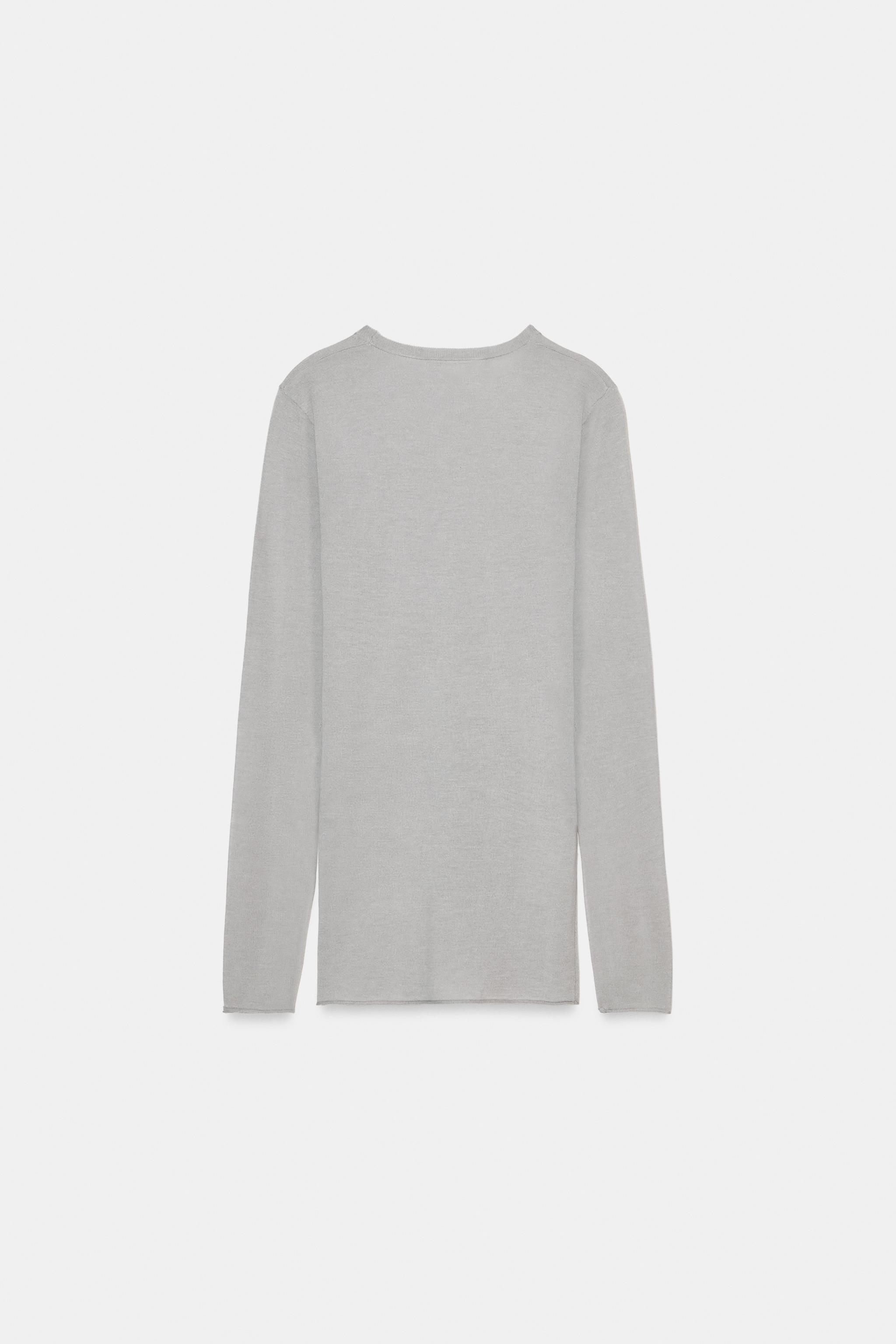 PULL EN MAILLE FINE AVEC LAINE