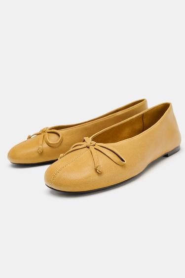 LEATHER BALLET FLATS WITH BOW - Mustard by Zara - Image 3