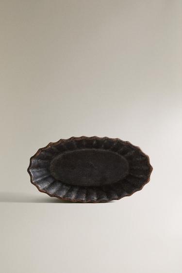 RAISED TERRACOTTA BATHROOM TRAY - Brown by Zara