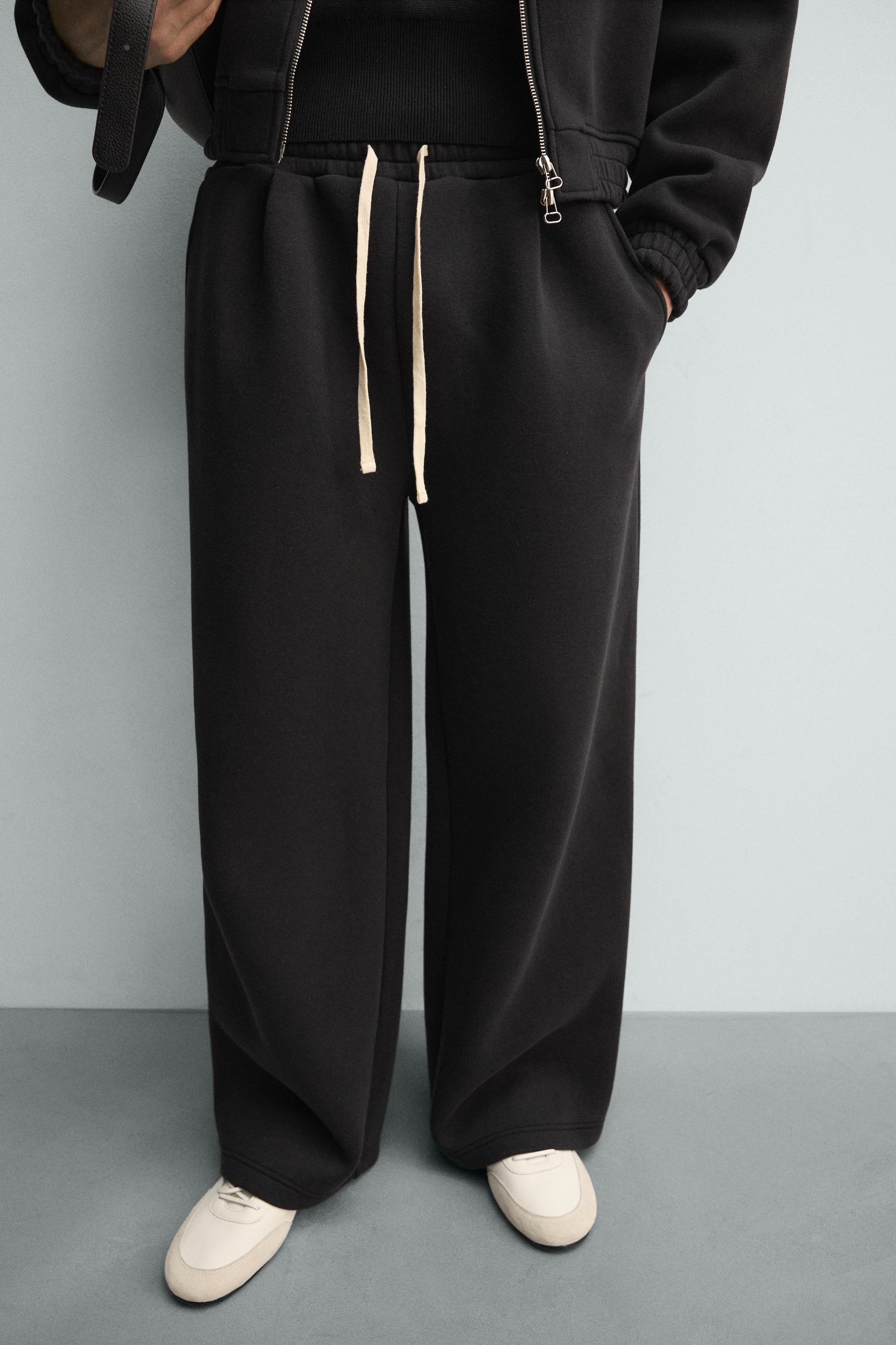 TECHNICAL PLEATED JOGGER PANTS