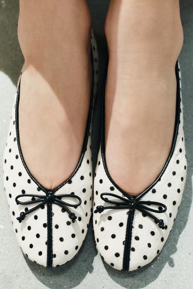 PRINTED LEATHER BALLET FLATS - white by Zara