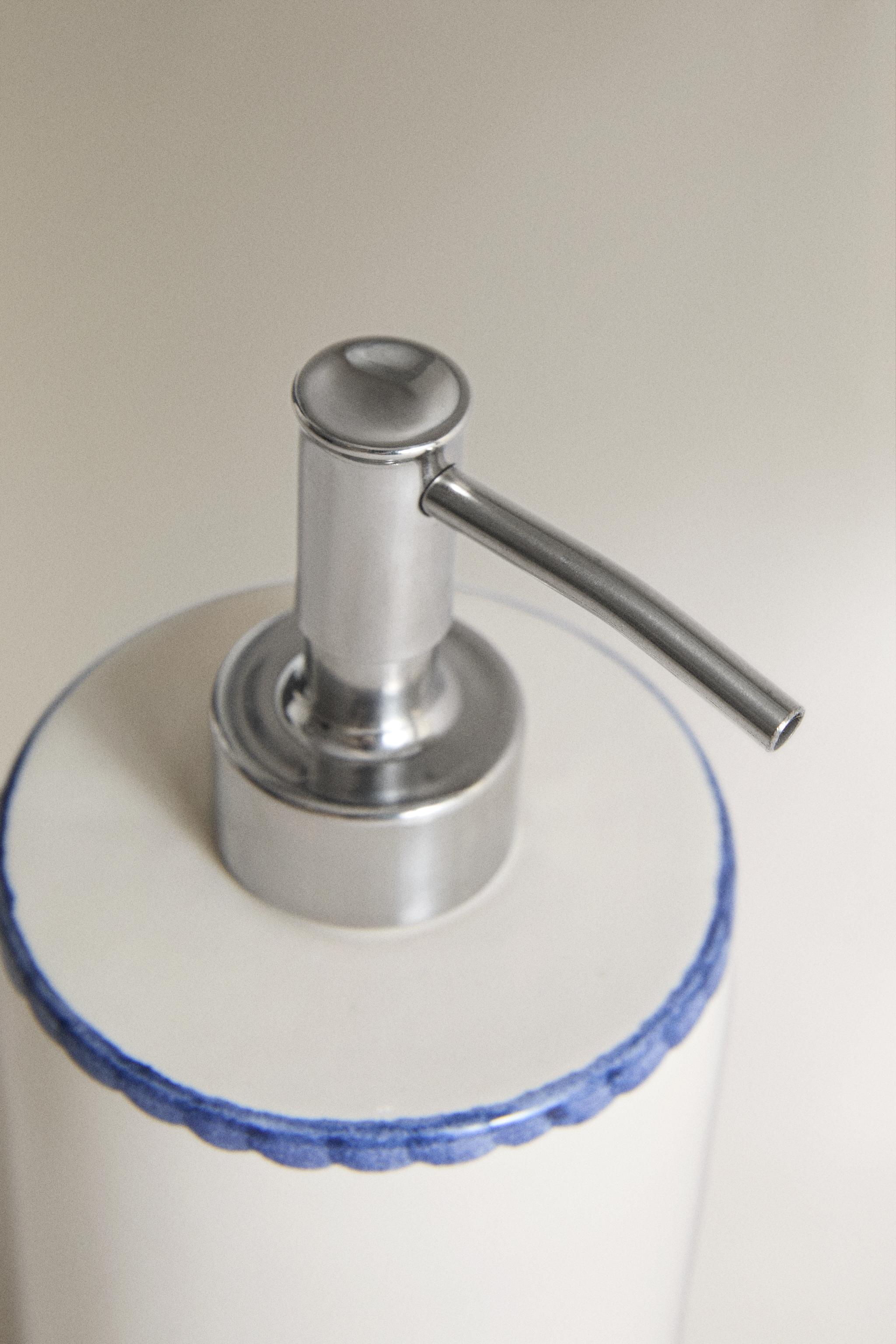 CERAMIC FISH SOAP DISPENSER — Blue / White