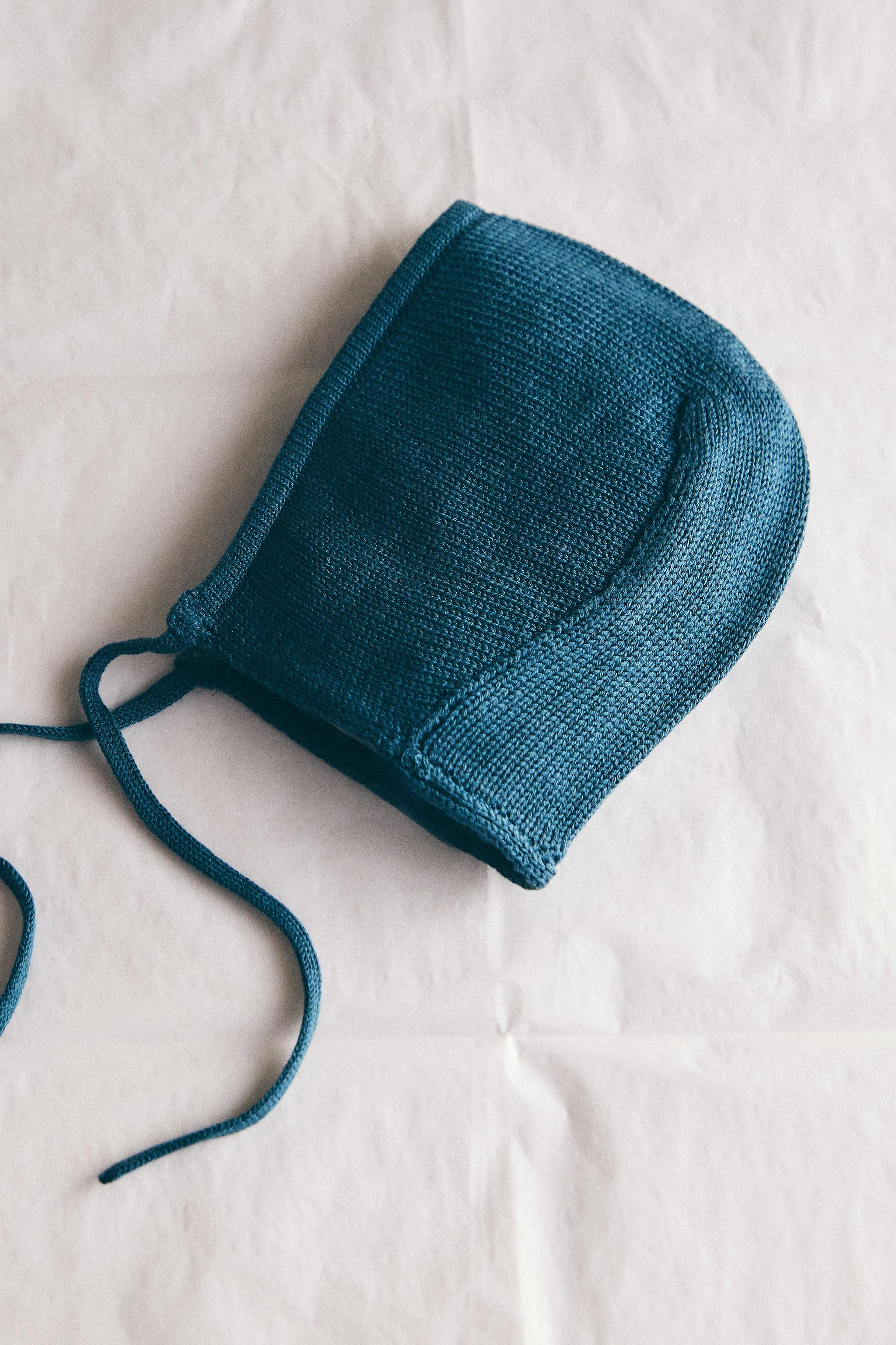 BABY KNIT BONNET — Blue