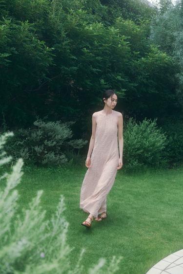 HALTER FRAYED MIDI DRESS - Beige-pink by Zara
