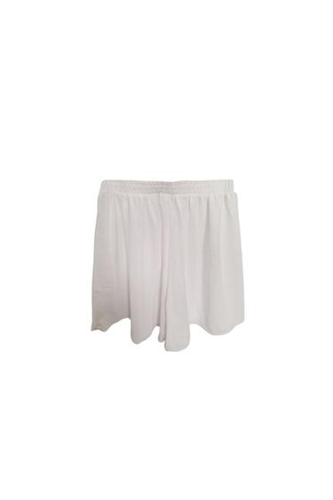 BERMUDAS SUELTAS CON CINTURA ELÁSTICA, MUY CÓMODAS.
