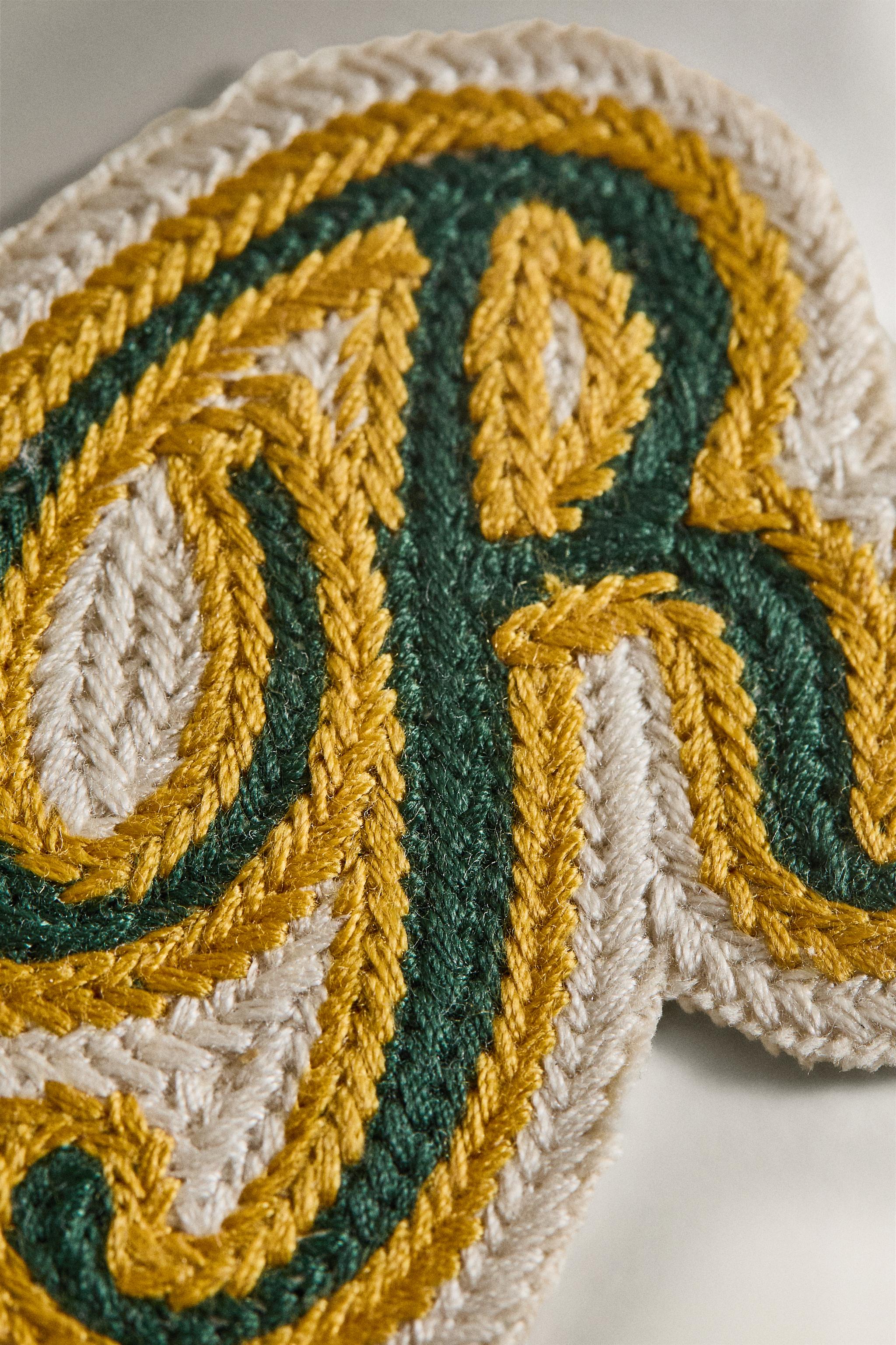 COTTON LETTER R PATCH