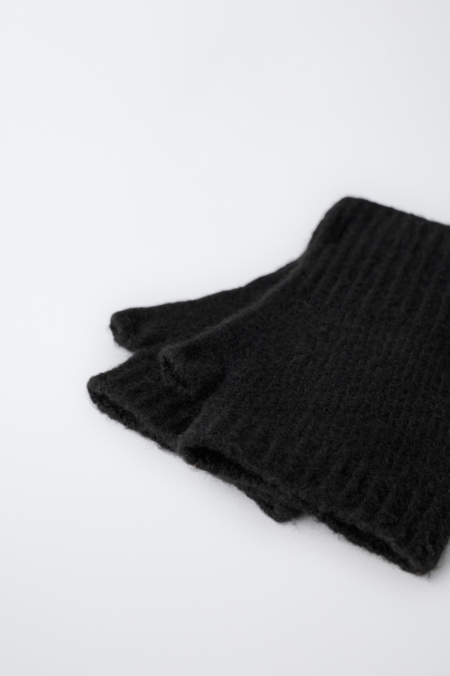 Детские перчатки Zara Plain Mitten Gloves, цвет: Чёрный — фото 1