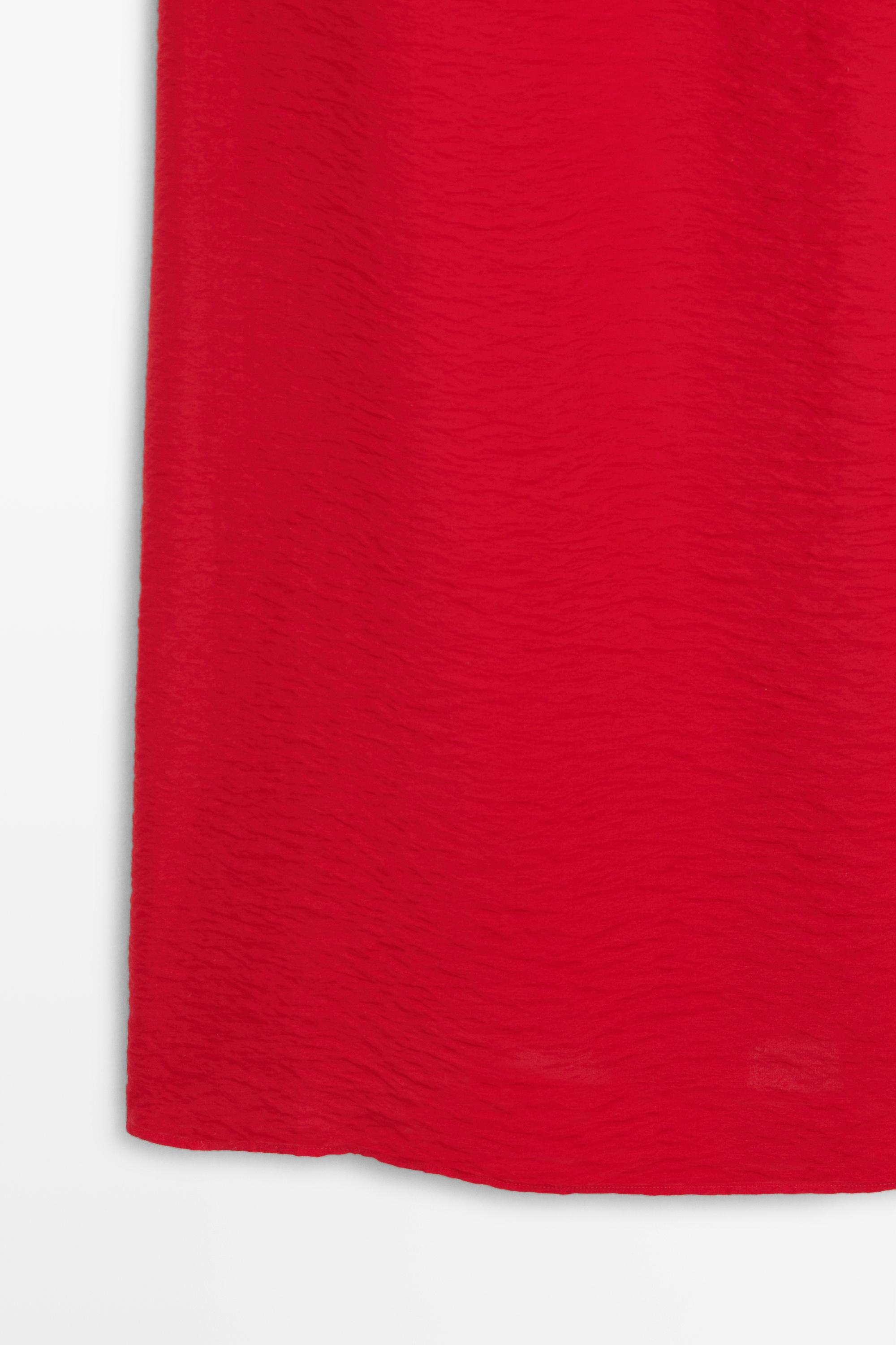 Robe midi fluide à col drapé