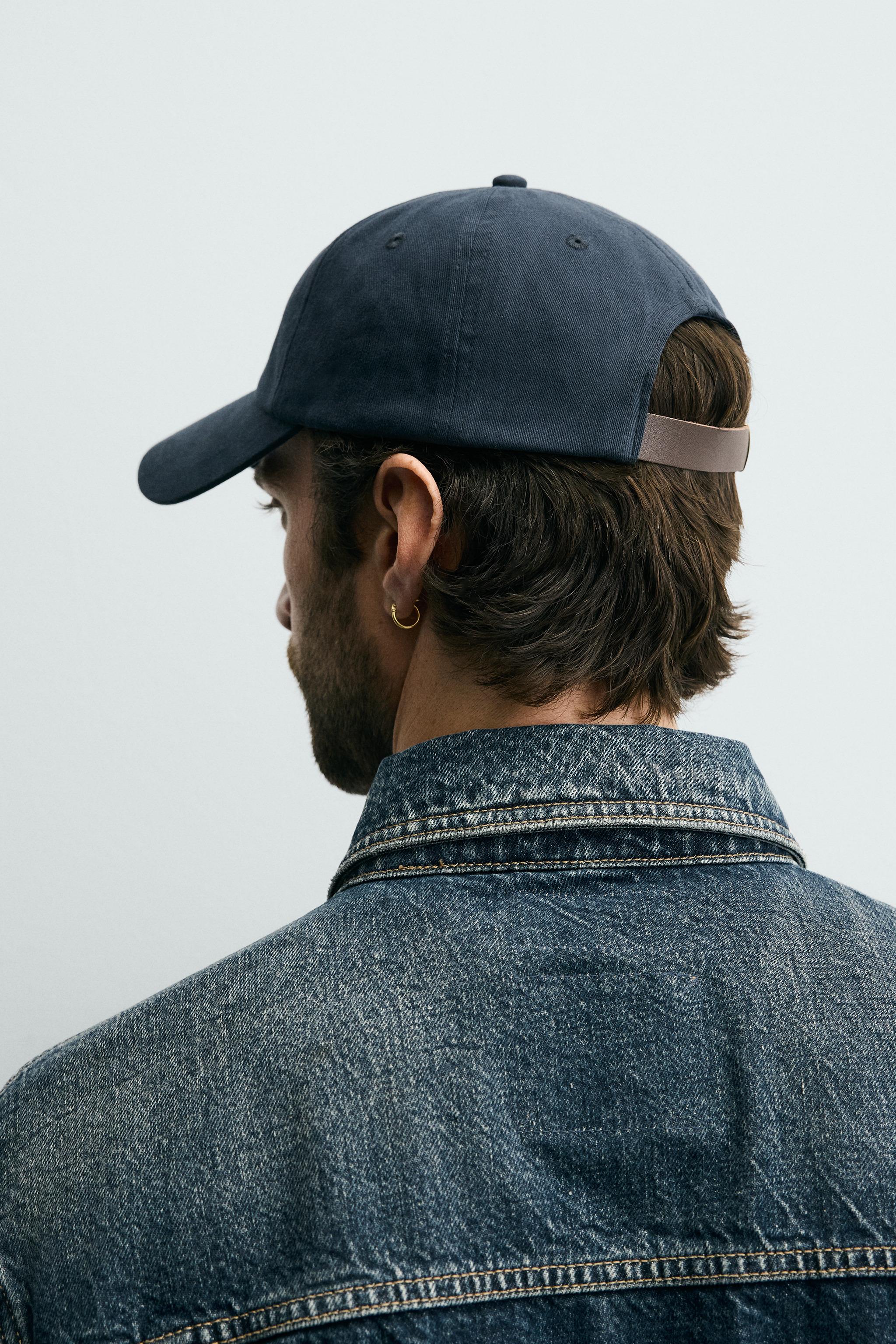 CASQUETTE À INSCRIPTION BRODÉE