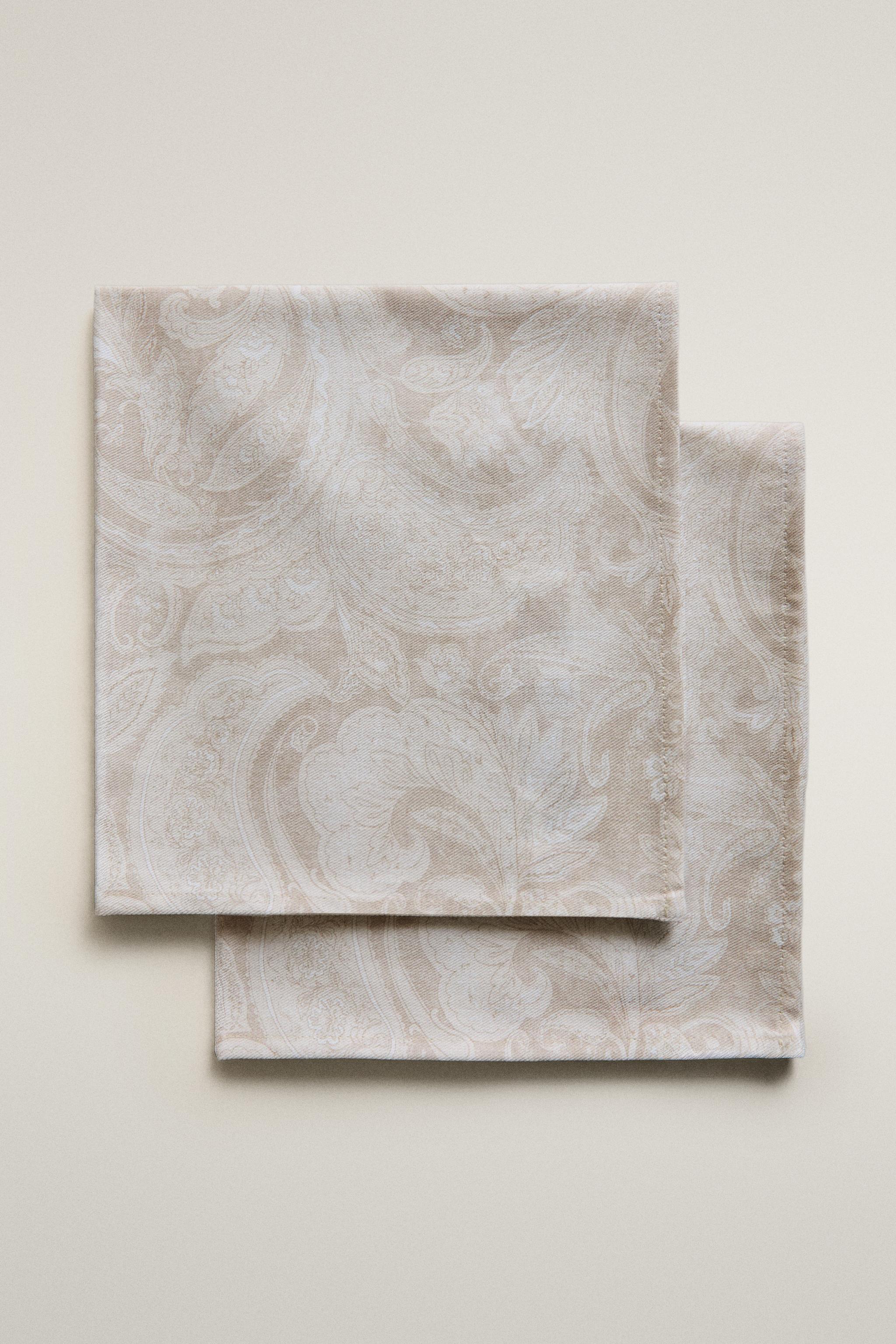PACK OF PAISLEY PRINT NAPKINS (PACK OF 2)