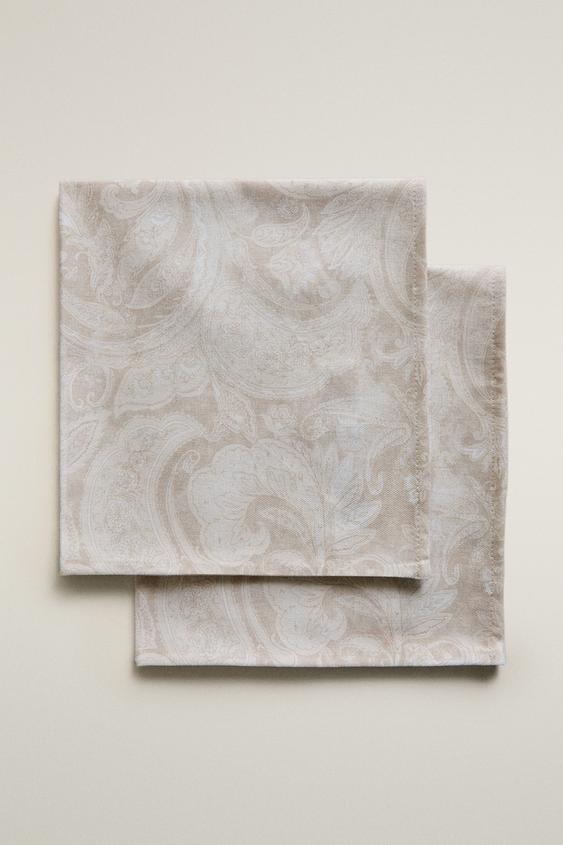 CONJUNTO DE GUARDANAPOS COM ESTAMPA PAISLEY (CONJUNTO DE 2) - Bege da Zara - Imagem 0