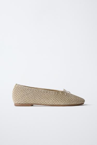 METALLIC CROCHET EFFECT BALLET FLATS - Gold by Zara