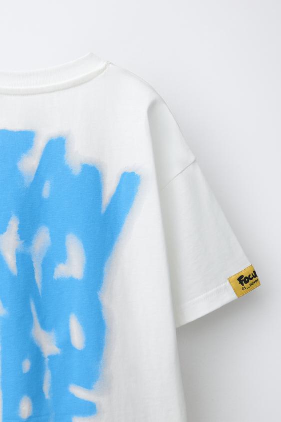 T-SHIRT À IMPRIMÉ GRAFFITI - Blanc cassé de Zara - Image 3