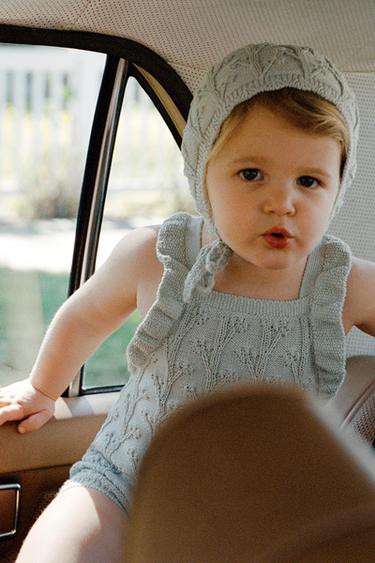 PELELE PUNTO VOLANTITO CON LINO - Verde pastel de Zara