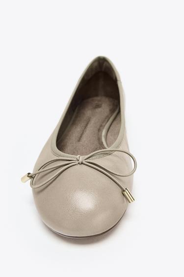 BALLERINE EN CUIR À NŒUD - Gris de Zara - Image 2