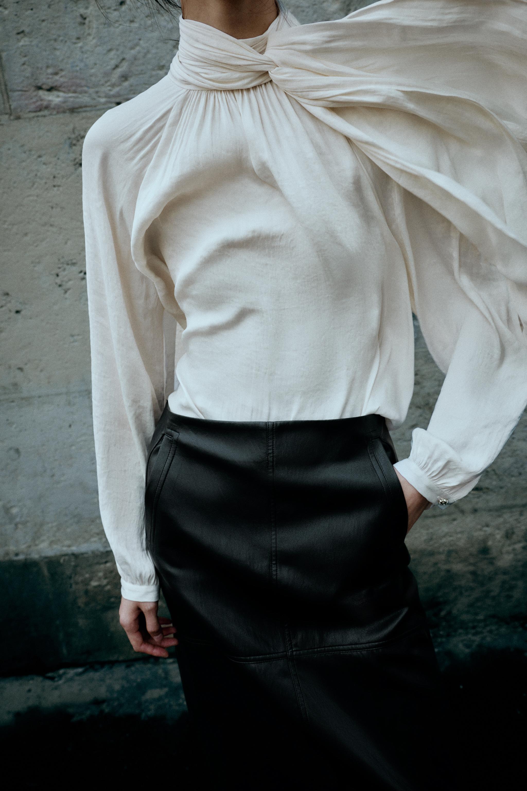 FLOWY BOW BLOUSE