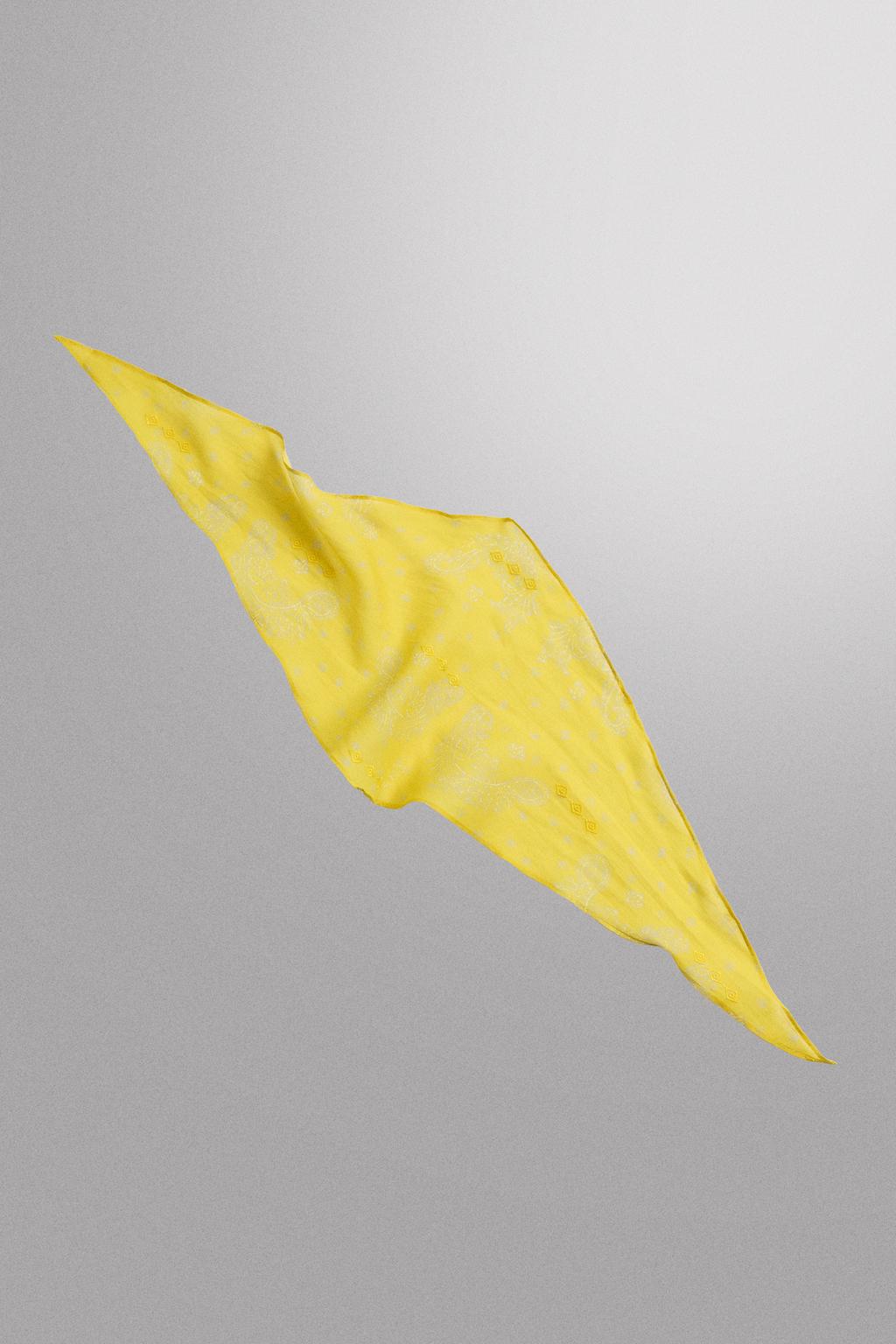 LIGHTWEIGHT RAMIE AND COTTON BANDANA