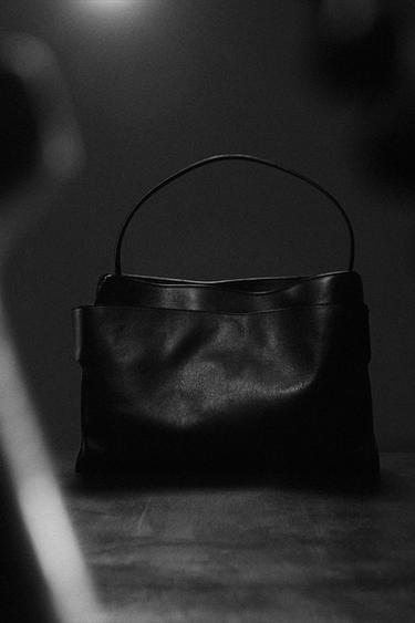 ΔΕΡΜΑΤΙΝΗ ΤΣΑΝΤΑ TOTE LIMITED EDITION - Μαύρο του Zara
