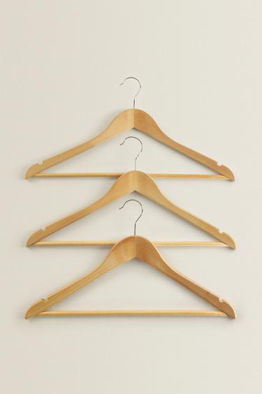 CINTRE BOIS LAQUÉ (LOT DE 3) - Beige clair de Zara - Image 3