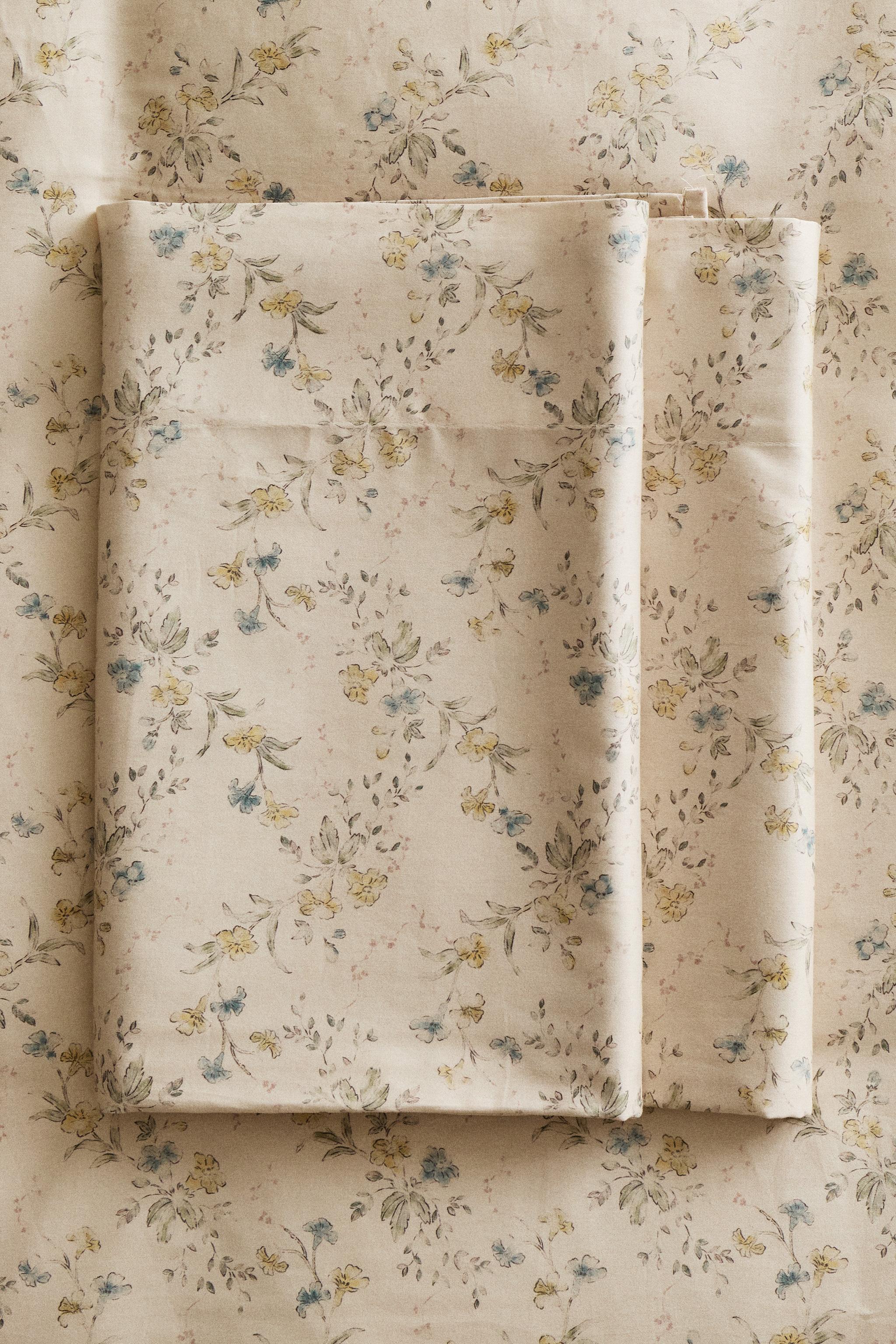 FLORAL PRINT SATEEN DUVET COVER (300 THREAD COUNT)